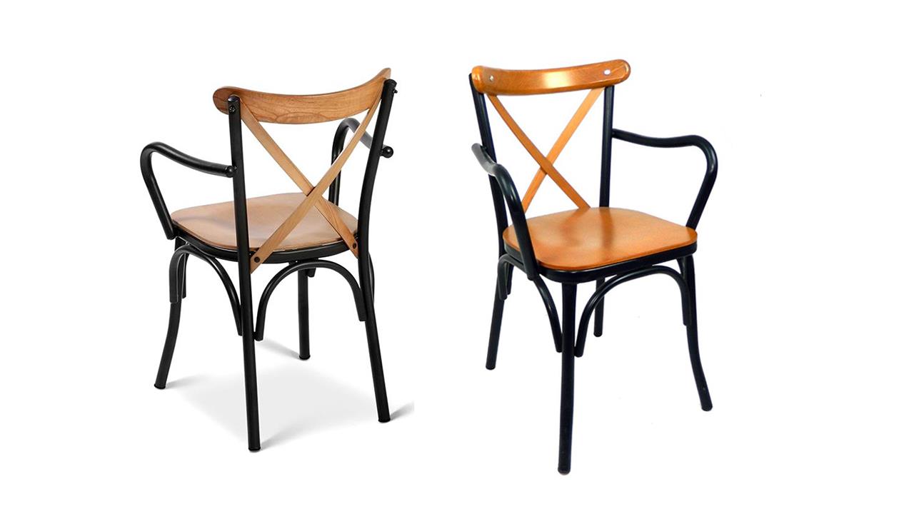 MASSALÜKS THONET METAL KOLLU KOLTUK